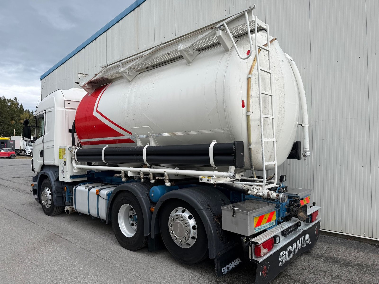 Scania R 480 Opticruise Highline Retarder PTO Standklim - Maşină pentru vidanjări: Foto 3 Scania R 480 Opticruise Highline Retarder PTO Standklim - Maşină pentru vidanjări: Foto 3