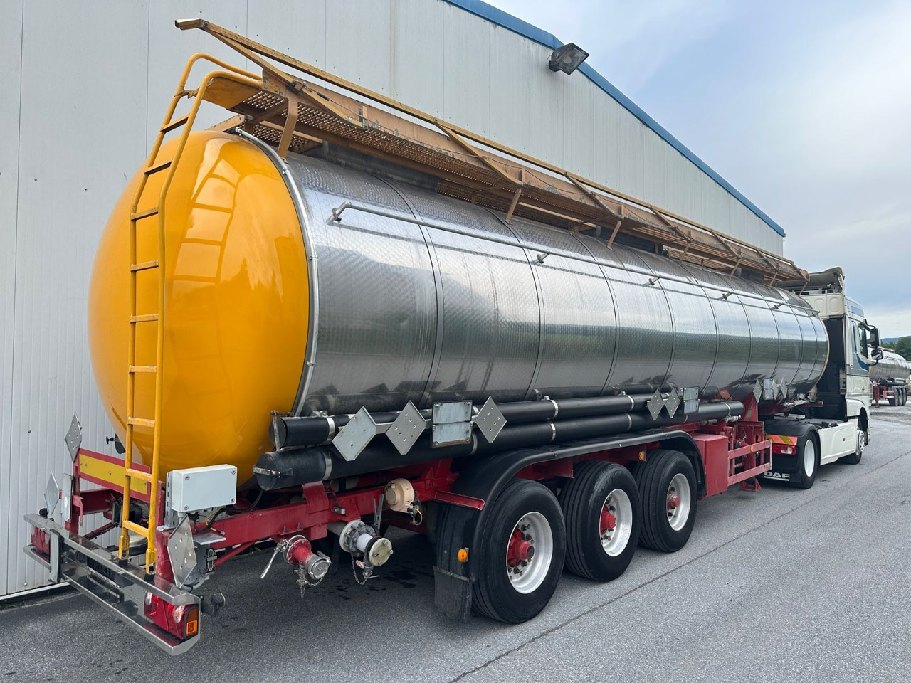 Schwarzmüller Chemi L4BH 42050L Lift BPW - Semiremorcă cisternă: Foto 4 Schwarzmüller Chemi L4BH 42050L Lift BPW - Semiremorcă cisternă: Foto 4