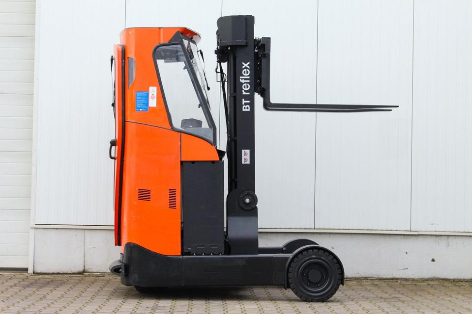 BT RRE160R Outdoor Kabine - Stivuitor cu catarg retractabil: Foto 2 BT RRE160R Outdoor Kabine - Stivuitor cu catarg retractabil: Foto 2