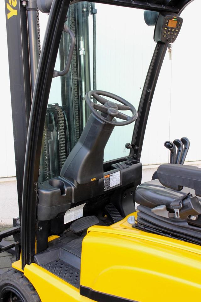 Electrostivuitor YALE ERP18VT Triplex 5,2m 1800kg: Foto 7