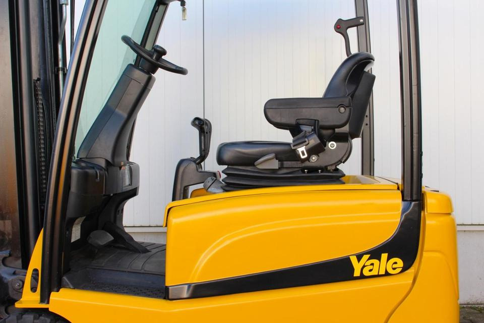 Electrostivuitor YALE ERP18VT Triplex 5,2m 1800kg: Foto 12