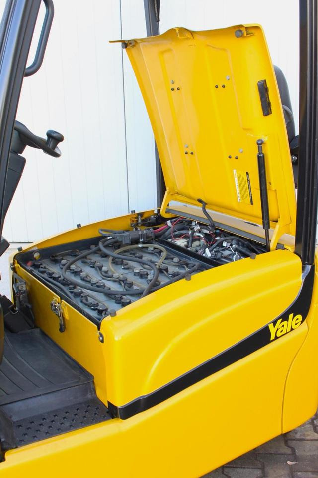 Electrostivuitor YALE ERP18VT Triplex 5,2m 1800kg: Foto 18