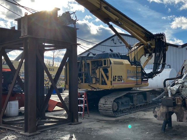 IMT AF 250 E - Maşină de foraj: Foto 3 IMT AF 250 E - Maşină de foraj: Foto 3