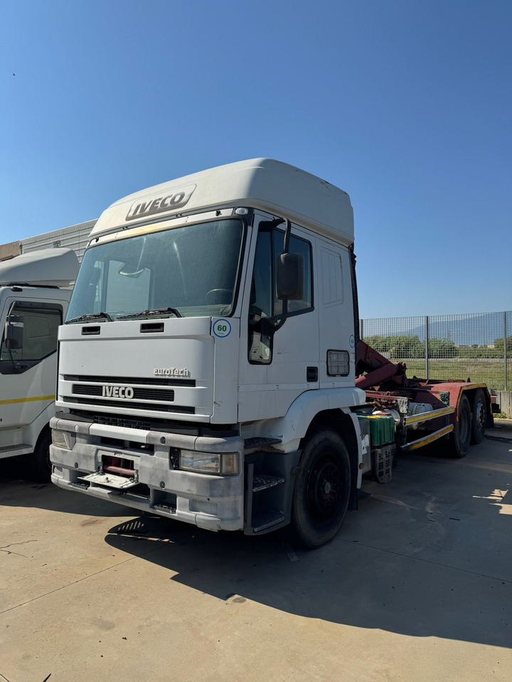 IVECO MAGIRUS 240E42 Gancio Scarrabile - Camion platformă: Foto 3 IVECO MAGIRUS 240E42 Gancio Scarrabile - Camion platformă: Foto 3