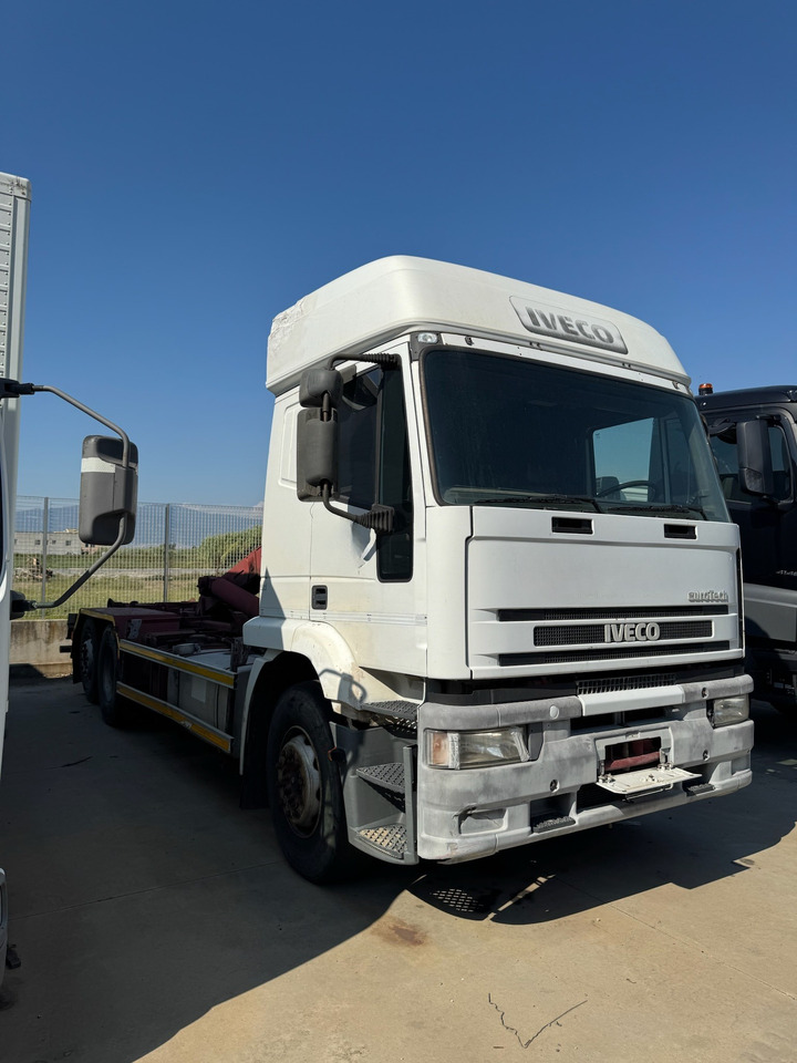 IVECO MAGIRUS 240E42 Gancio Scarrabile - Camion platformă: Foto 2 IVECO MAGIRUS 240E42 Gancio Scarrabile - Camion platformă: Foto 2