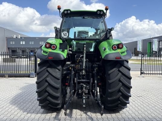 Deutz-Fahr AGROTRON 6215 TTV - Tractor agricol: Foto 4 Deutz-Fahr AGROTRON 6215 TTV - Tractor agricol: Foto 4