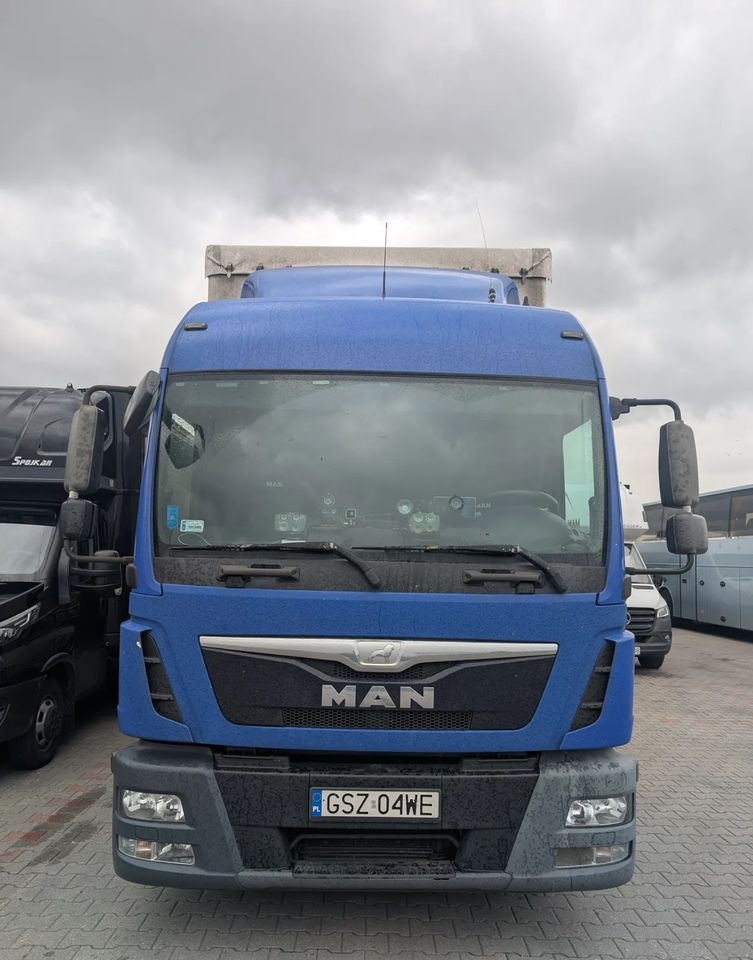 MAN TRUCK TGL - Camion cu prelată: Foto 2 MAN TRUCK TGL - Camion cu prelată: Foto 2