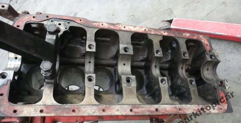 SILNIK PERKINS 6 CYLI KRATER BLOK DÓŁ SILNIKA - Motor pentru Camion: Foto 1 SILNIK PERKINS 6 CYLI KRATER BLOK DÓŁ SILNIKA - Motor pentru Camion: Foto 1