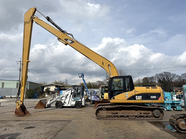 CAT 320DL-E - Excavator pe şenile: Foto 2 CAT 320DL-E - Excavator pe şenile: Foto 2