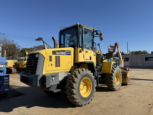 KOMATSU WA100-6 - Încărcător frontal pe pneuri: Foto 5 KOMATSU WA100-6 - Încărcător frontal pe pneuri: Foto 5