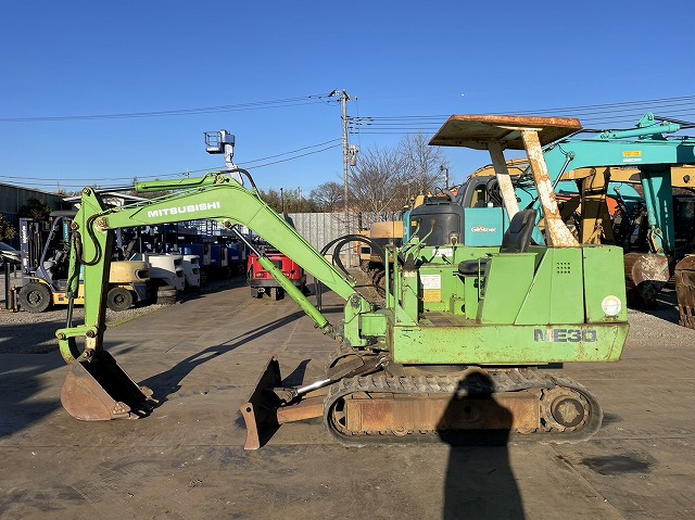 MITSUBISHI ME30 - Mini excavator: Foto 2 MITSUBISHI ME30 - Mini excavator: Foto 2