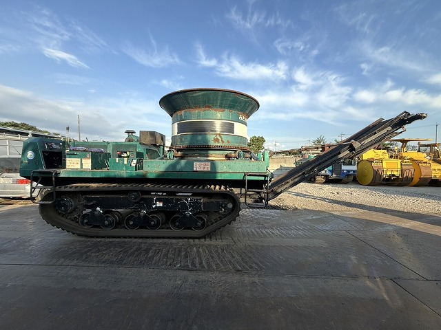 MOROOKA MC-2000 - Tocător de lemne: Foto 2 MOROOKA MC-2000 - Tocător de lemne: Foto 2