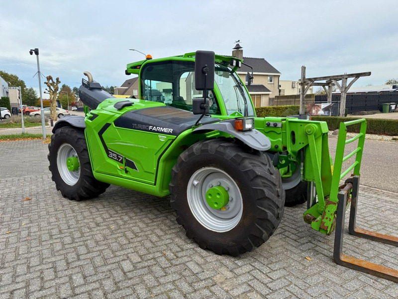 Merlo TF35.7-140 Telehandler - Încărcător pe roți telescopic: Foto 4 Merlo TF35.7-140 Telehandler - Încărcător pe roți telescopic: Foto 4