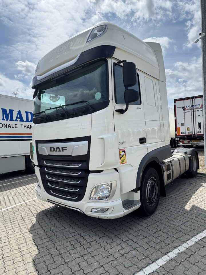 DAF XF - Cap tractor: Foto 2 DAF XF - Cap tractor: Foto 2
