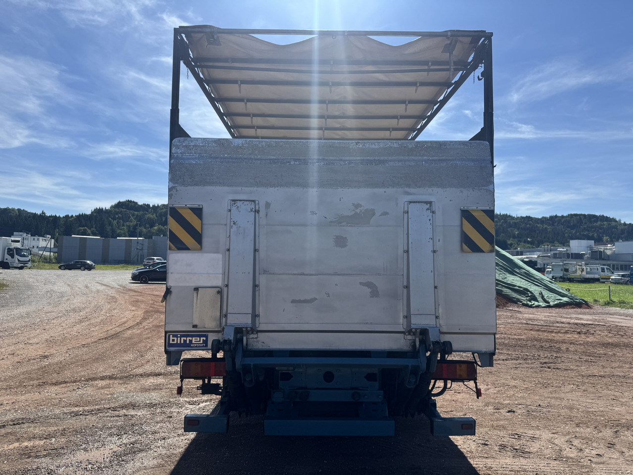 VOLVO FM7-290 4x2 Blache-Hebebühne - Camion cu prelată: Foto 4 VOLVO FM7-290 4x2 Blache-Hebebühne - Camion cu prelată: Foto 4