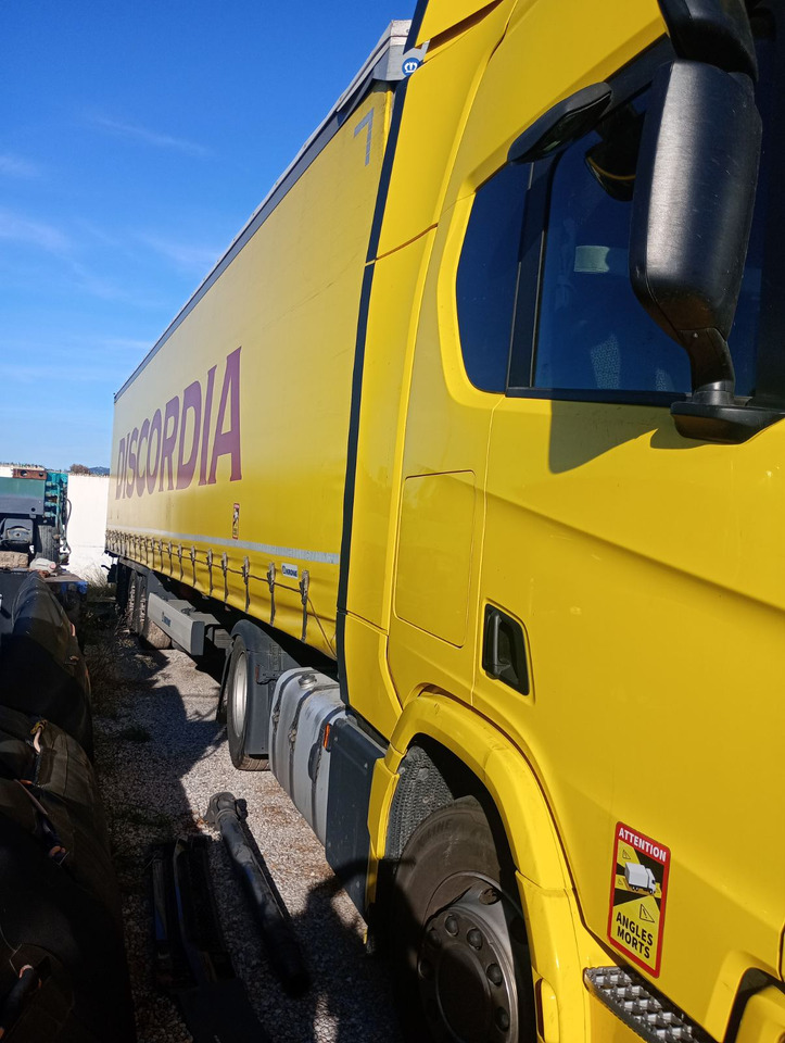 SCANIA R460 SUPER, Location: Villareal, Spain - Cap tractor: Foto 3 SCANIA R460 SUPER, Location: Villareal, Spain - Cap tractor: Foto 3