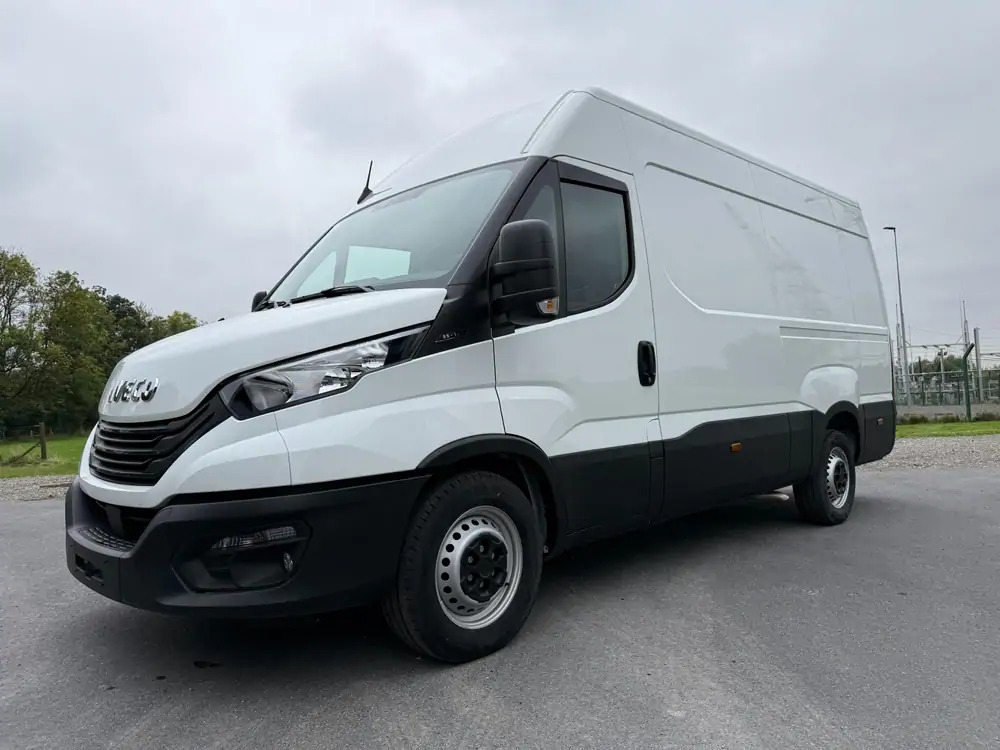 Iveco Daily 35-140 *L2H2*DISPO DE STOCK*Airco*Cruise control - Dubă: Foto 1 Iveco Daily 35-140 *L2H2*DISPO DE STOCK*Airco*Cruise control - Dubă: Foto 1