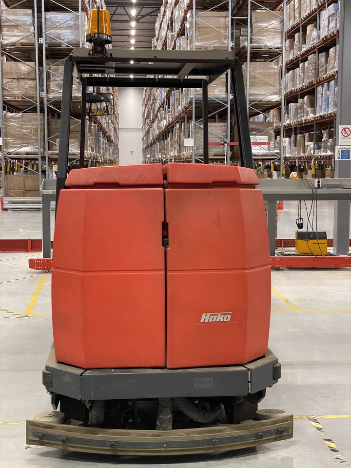 Hako Hakomatic B 1100 - Mașină de măturat industrială: Foto 4 Hako Hakomatic B 1100 - Mașină de măturat industrială: Foto 4