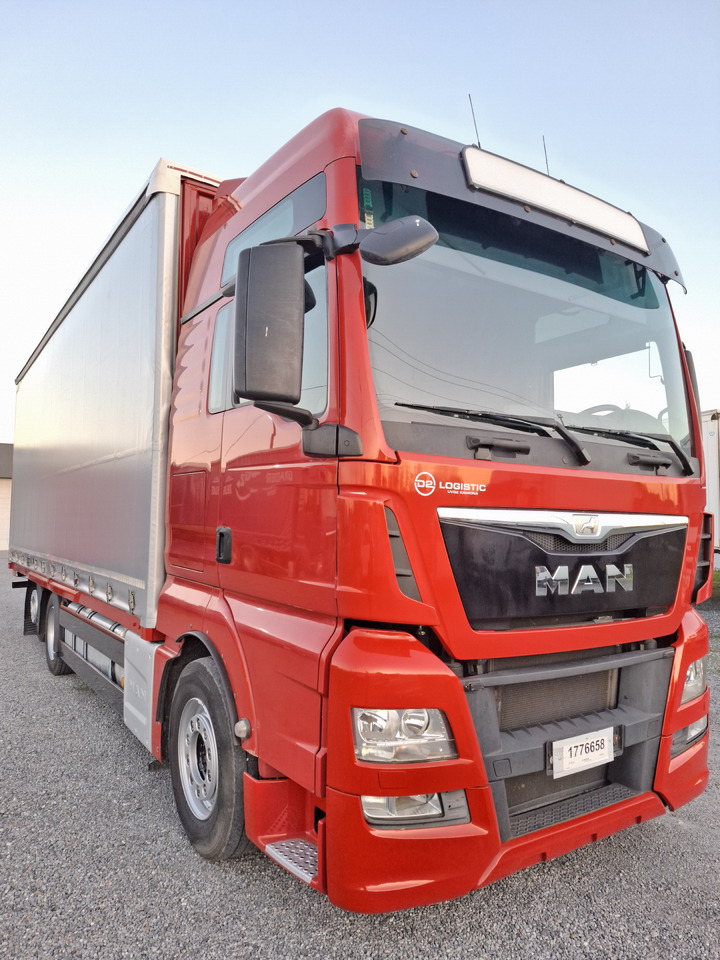MAN TGX 26.440 E6 - Camion cu prelată: Foto 3 MAN TGX 26.440 E6 - Camion cu prelată: Foto 3
