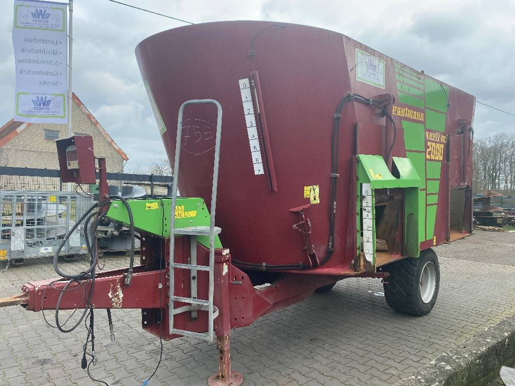 Strautmann Verti-Mix 2000 - Remorcă distribuit furaje: Foto 2 Strautmann Verti-Mix 2000 - Remorcă distribuit furaje: Foto 2
