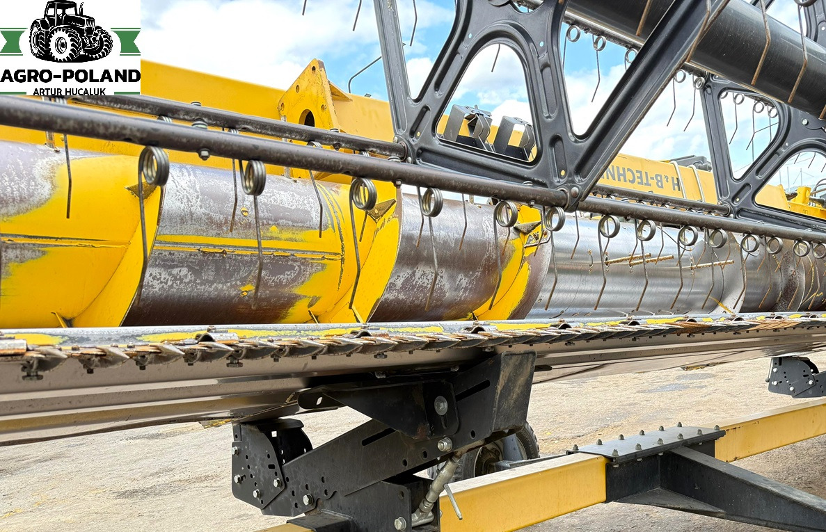 NEW HOLLAND CX 6080 - 2114/2777 h - 2014 ROK + VARIFEED 6,09 M - Combină de recoltat cereale: Foto 4 NEW HOLLAND CX 6080 - 2114/2777 h - 2014 ROK + VARIFEED 6,09 M - Combină de recoltat cereale: Foto 4