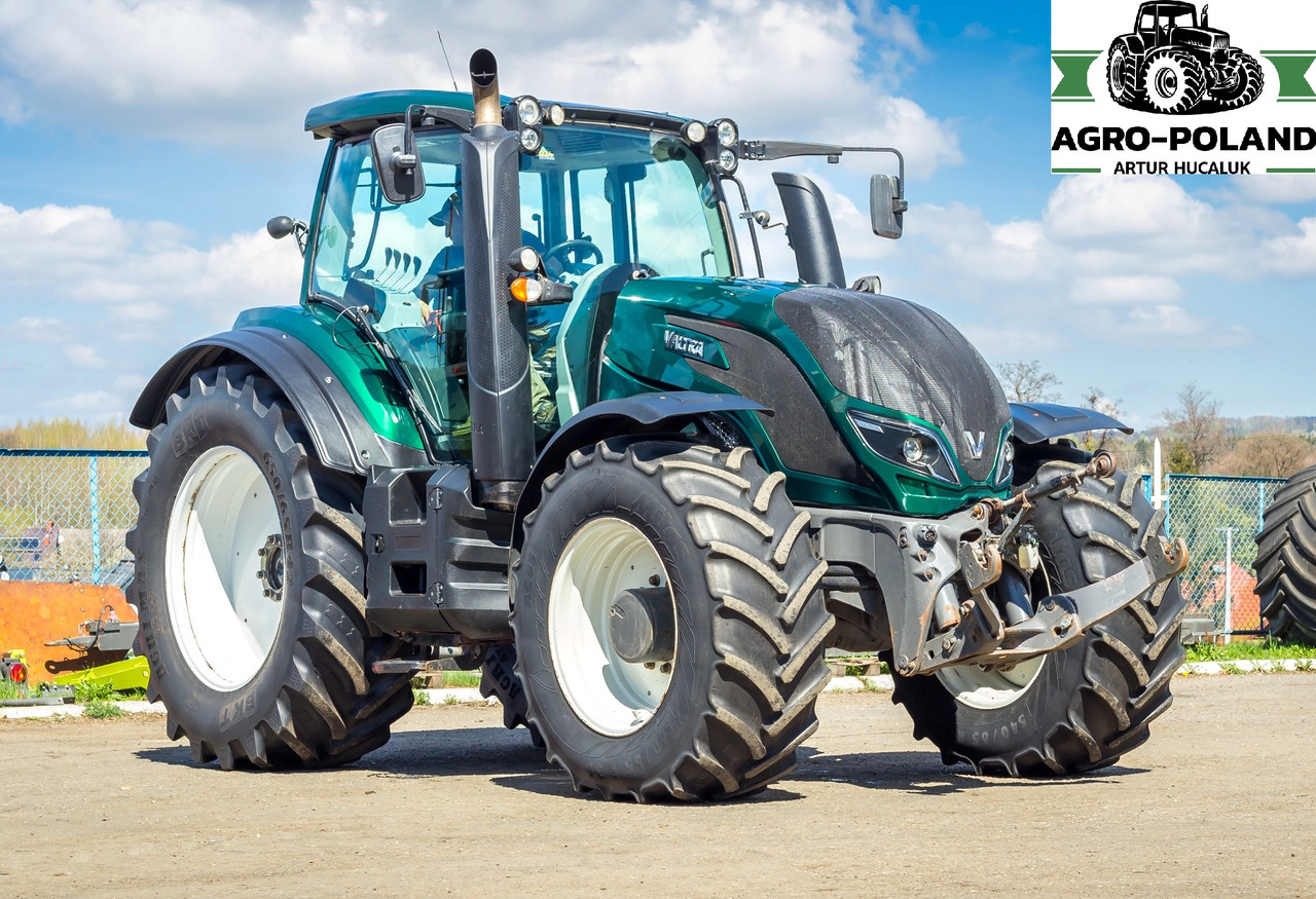 VALTRA T214 - 2016 ROK - 4950 h - Tractor agricol: Foto 1 VALTRA T214 - 2016 ROK - 4950 h - Tractor agricol: Foto 1