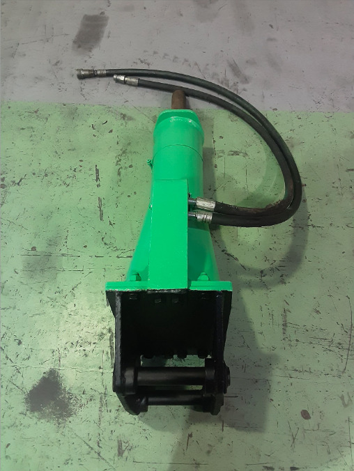 MONTABERT BRP70 - Ciocan hidraulic: Foto 2 MONTABERT BRP70 - Ciocan hidraulic: Foto 2