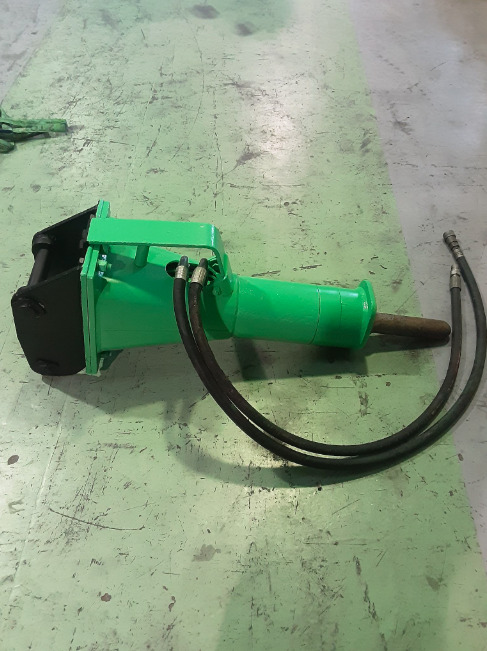 MONTABERT BRP70 - Ciocan hidraulic: Foto 4 MONTABERT BRP70 - Ciocan hidraulic: Foto 4