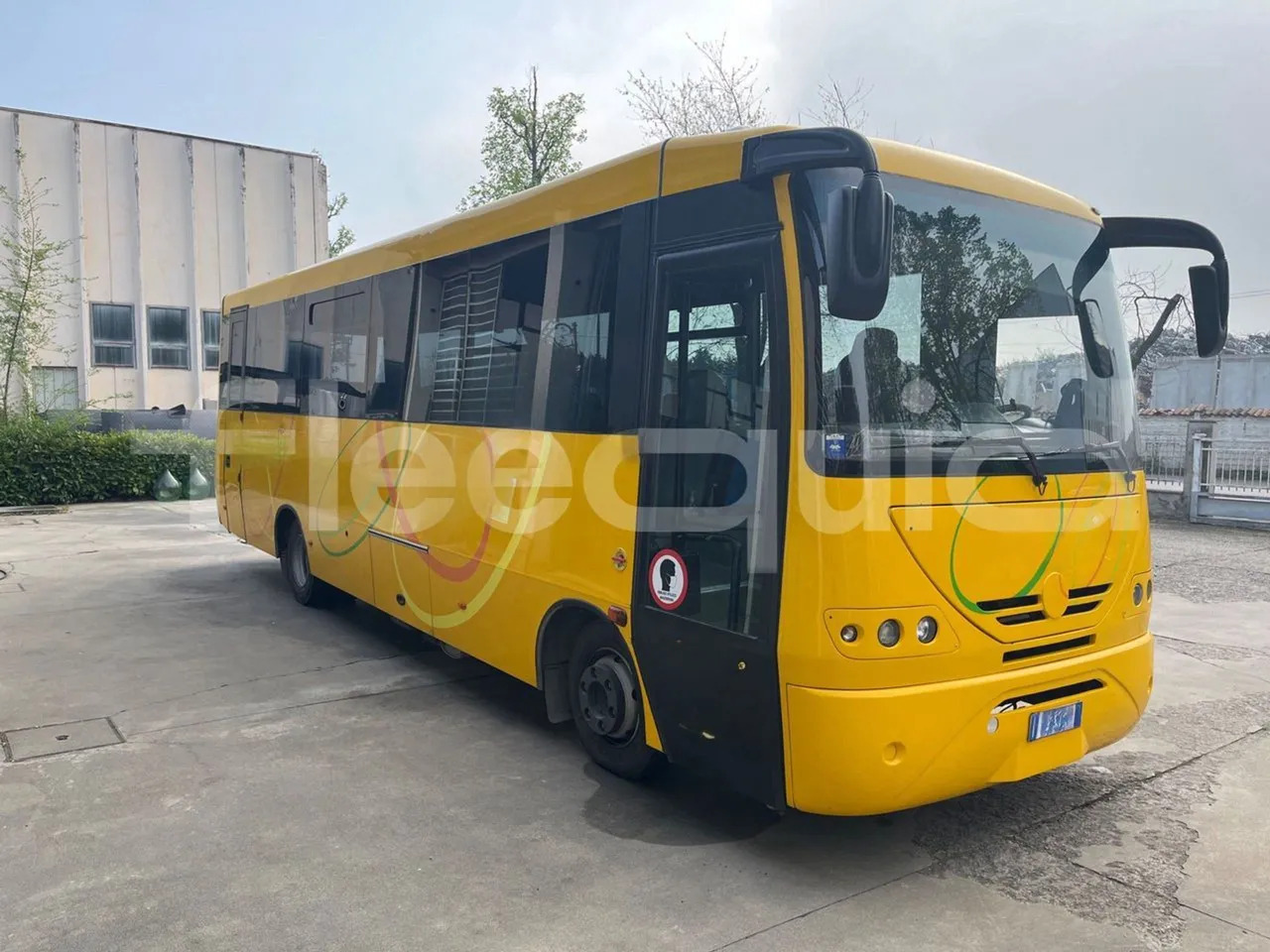 Iveco 100/E4 - Autobuz școlar: Foto 1 Iveco 100/E4 - Autobuz școlar: Foto 1