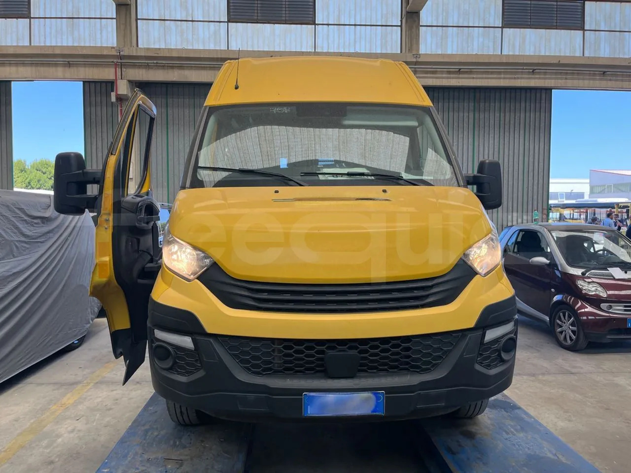 Iveco Daily - Autobuz școlar: Foto 2 Iveco Daily - Autobuz școlar: Foto 2