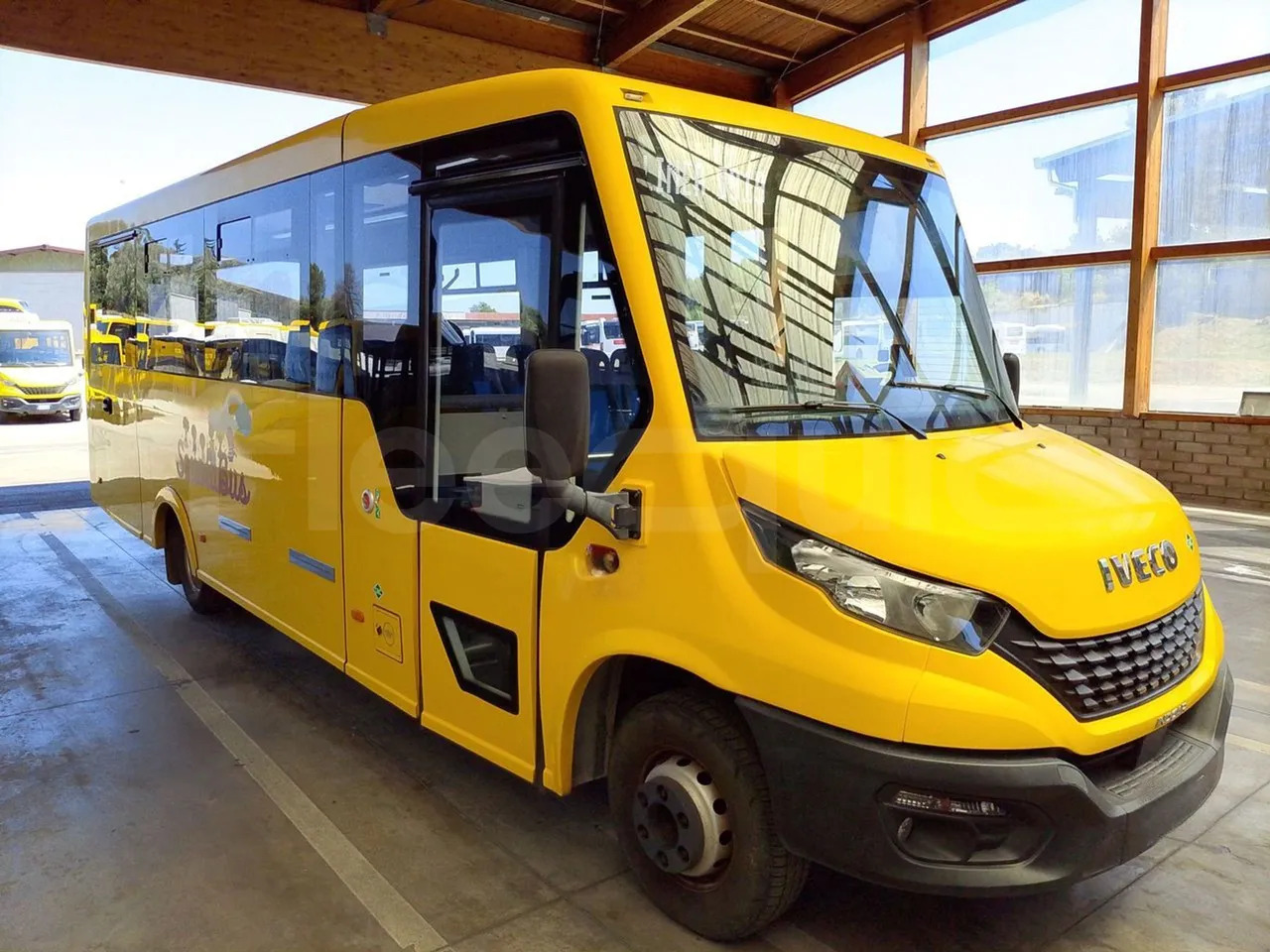Iveco Indcar - Autobuz școlar: Foto 1 Iveco Indcar - Autobuz școlar: Foto 1
