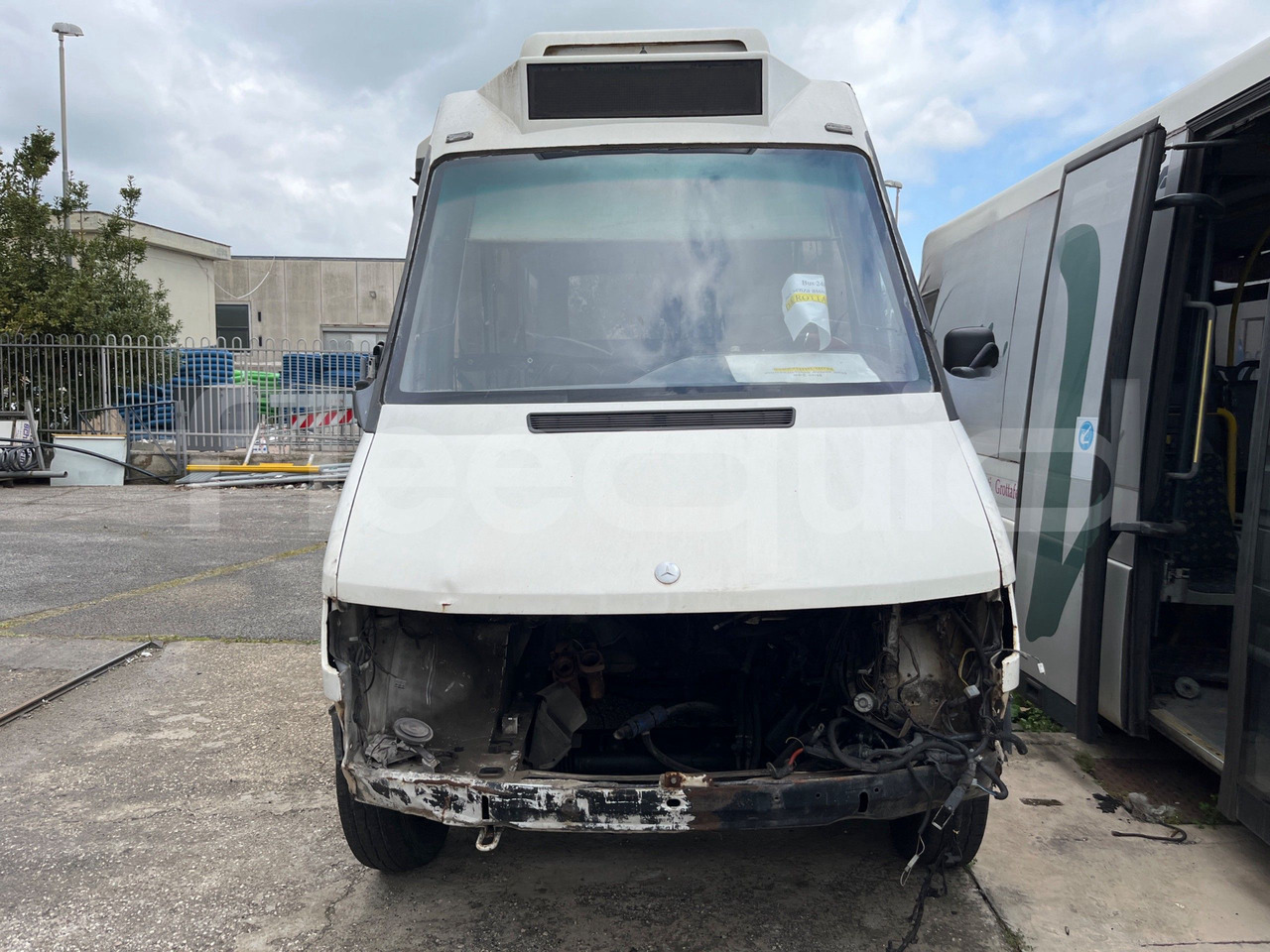 Mercedes-Benz 414T - Autobuz urban: Foto 2 Mercedes-Benz 414T - Autobuz urban: Foto 2