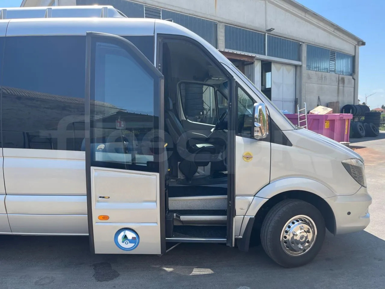 Autobuz interurban Mercedes-Benz Sprinter: Foto 15