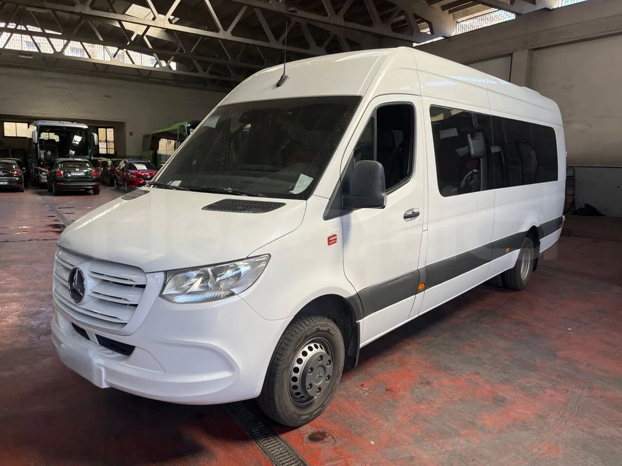 Mercedes-Benz Sprinter - Microbuz, Transport persoane: Foto 4 Mercedes-Benz Sprinter - Microbuz, Transport persoane: Foto 4