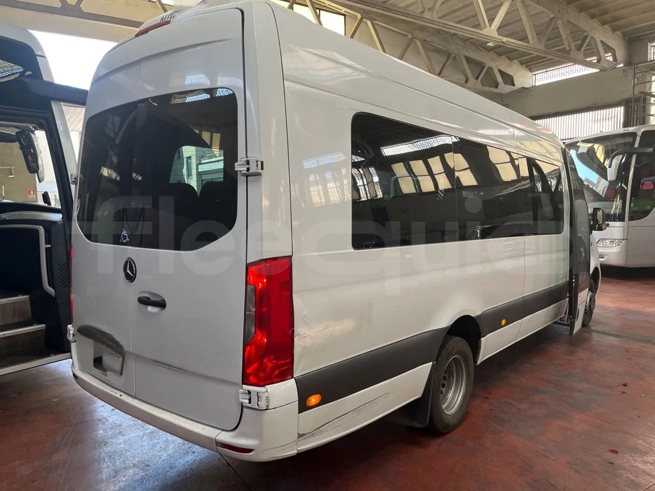 Autobuz interurban Mercedes-Benz Sprinter: Foto 9