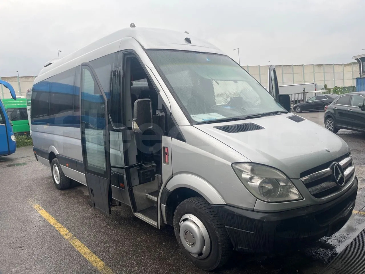 Mercedes-Benz Sprinter - Microbuz, Transport persoane: Foto 1 Mercedes-Benz Sprinter - Microbuz, Transport persoane: Foto 1