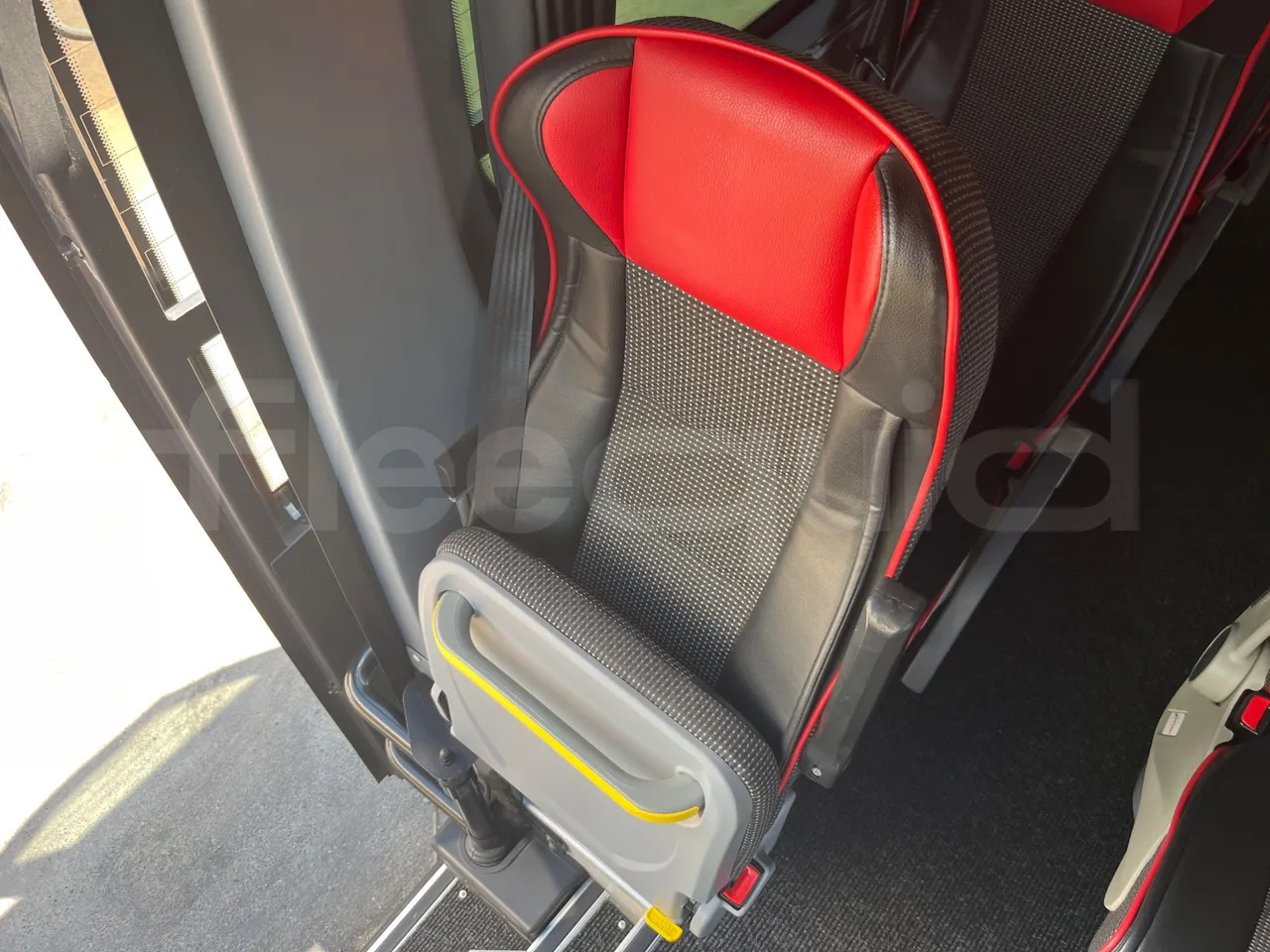 Autobuz interurban Mercedes-Benz Sprinter: Foto 20