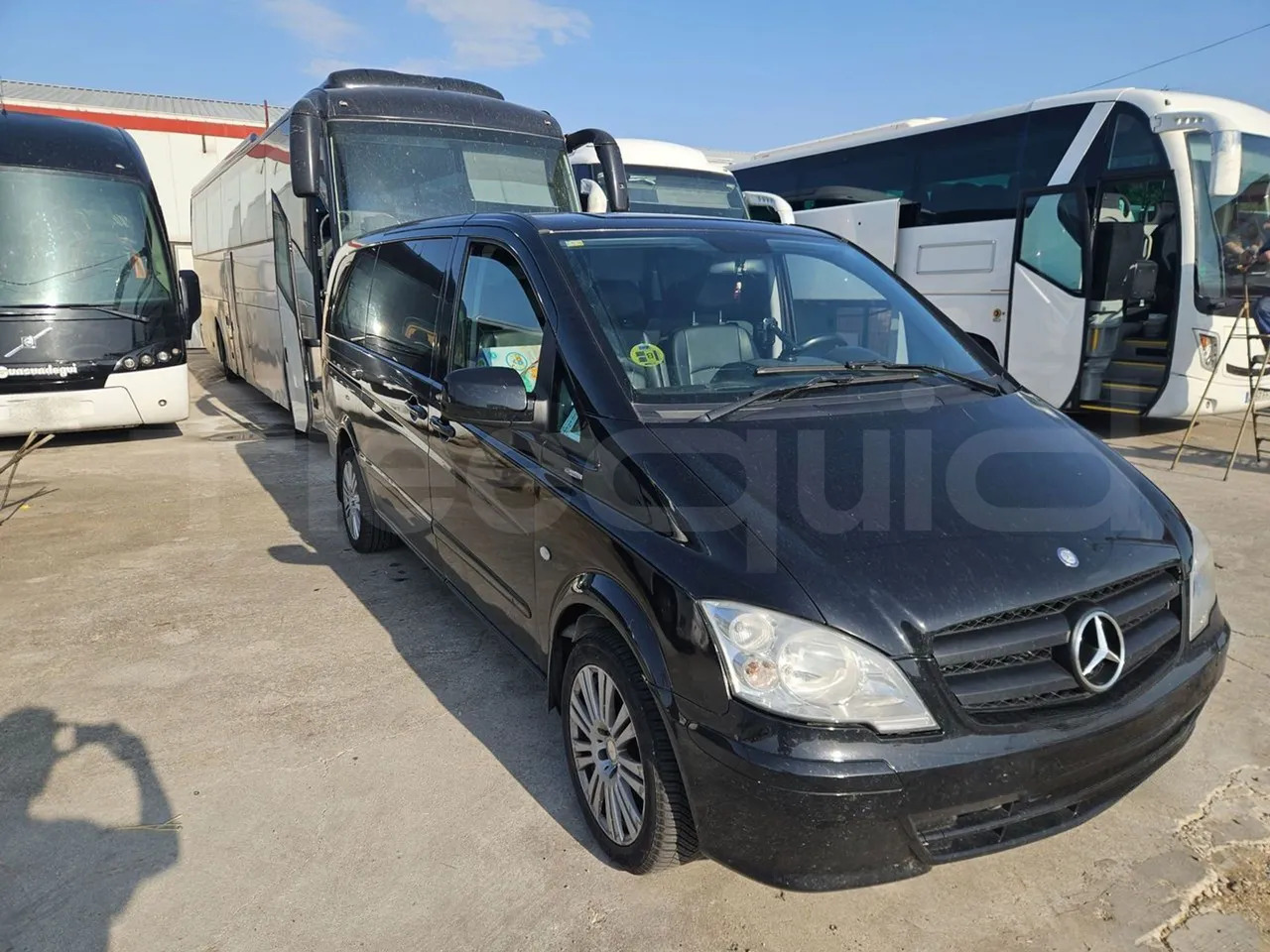 Mercedes-Benz Vito Tourer - Microbuz, Transport persoane: Foto 1 Mercedes-Benz Vito Tourer - Microbuz, Transport persoane: Foto 1