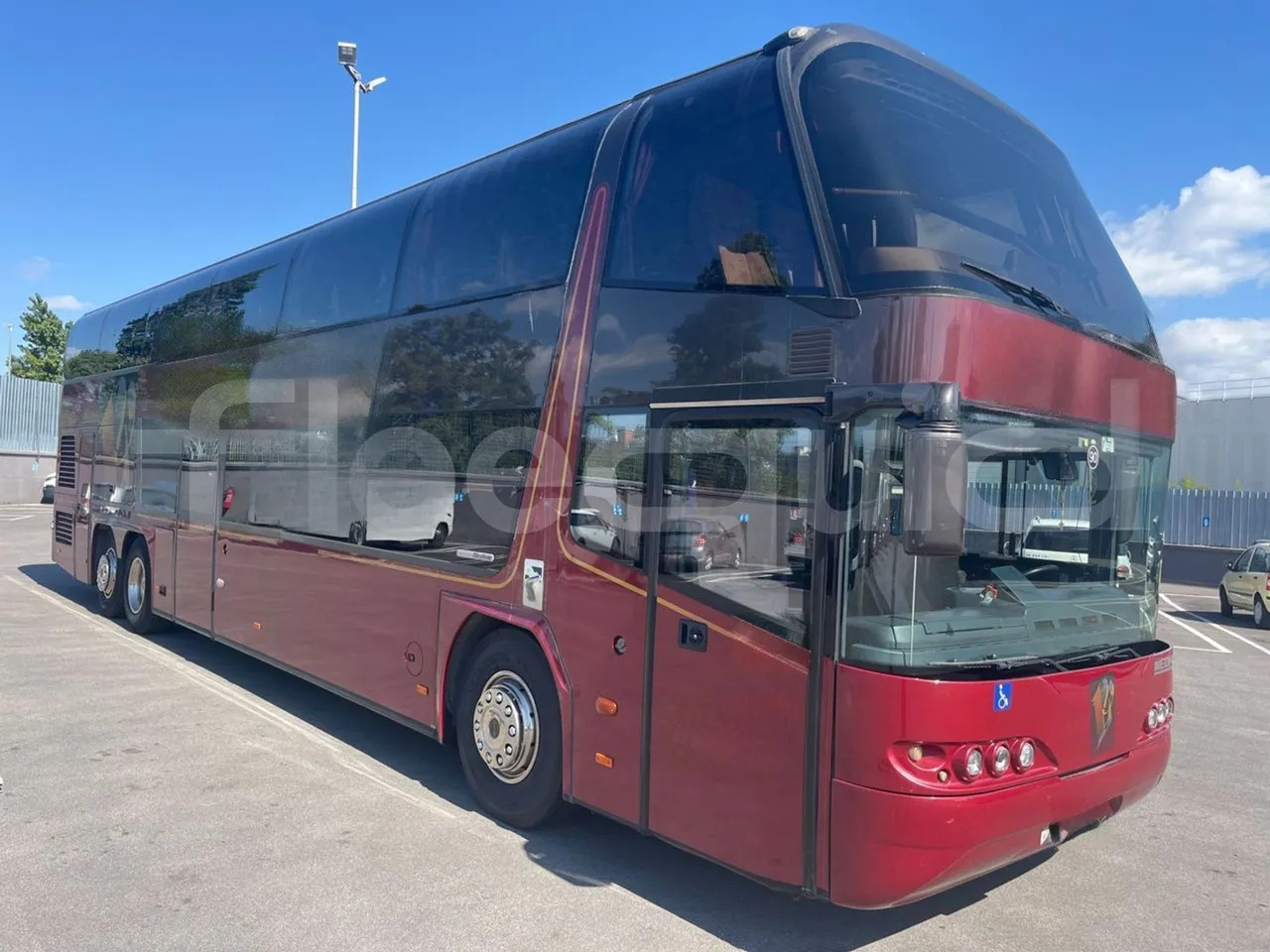 Neoplan 1122/3 - Autobuz supraetajat: Foto 1 Neoplan 1122/3 - Autobuz supraetajat: Foto 1
