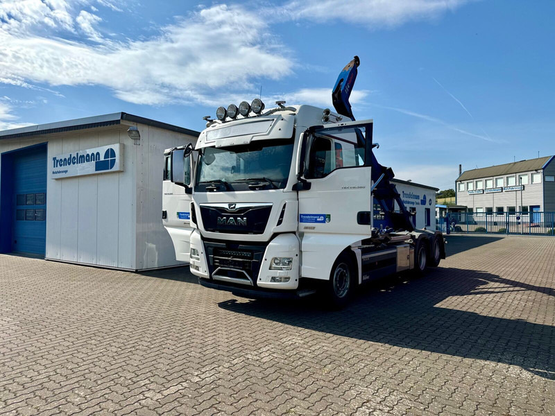 MAN TGX 26.580 BL 6x2 Zwillingbereifte Liftachse Abroller Hiab Funk- - Camion cu cârlig: Foto 3 MAN TGX 26.580 BL 6x2 Zwillingbereifte Liftachse Abroller Hiab Funk- - Camion cu cârlig: Foto 3