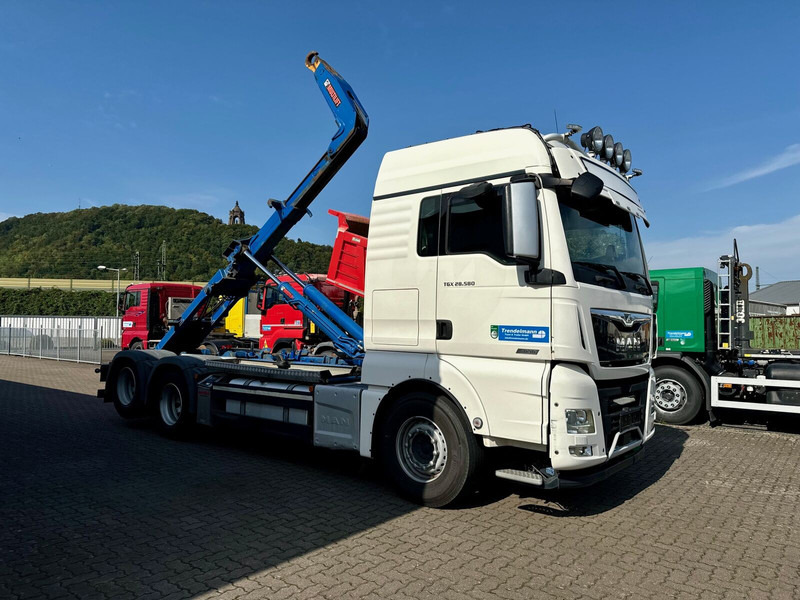 MAN TGX 26.580 BL 6x2 Zwillingbereifte Liftachse Abroller Hiab Funk- - Camion cu cârlig: Foto 4 MAN TGX 26.580 BL 6x2 Zwillingbereifte Liftachse Abroller Hiab Funk- - Camion cu cârlig: Foto 4