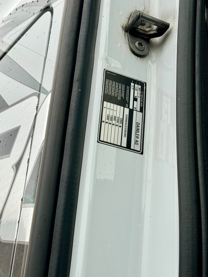 Mercedes Arocs 3358 L 6x4 Radstand 4500 Arocs 3358 L 6x4 Blatt-Luft Gefedert - Camion forestier: Foto 5 Mercedes Arocs 3358 L 6x4 Radstand 4500 Arocs 3358 L 6x4 Blatt-Luft Gefedert - Camion forestier: Foto 5