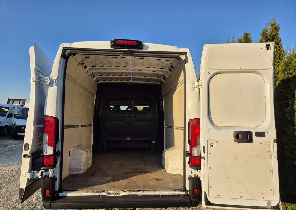 Fiat Ducato 2.3 150KM Brygadówka Maxi L4h2 - Autoutilitară cabină dublă: Foto 4 Fiat Ducato 2.3 150KM Brygadówka Maxi L4h2 - Autoutilitară cabină dublă: Foto 4