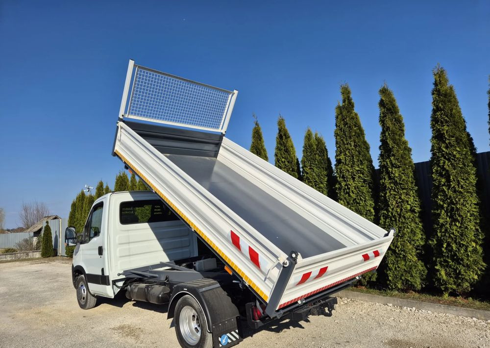 Iveco 35c15 3.0 150KM - Autoutilitară basculantă: Foto 3 Iveco 35c15 3.0 150KM - Autoutilitară basculantă: Foto 3