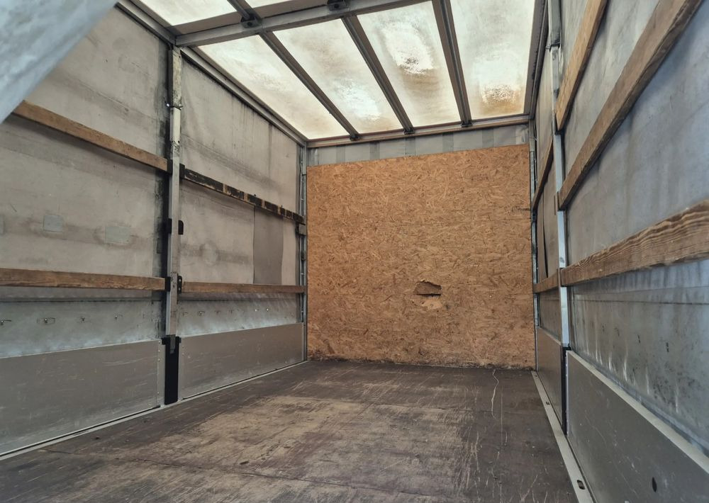 Iveco 35s14 140KM - Autoutilitară cu prelată: Foto 4 Iveco 35s14 140KM - Autoutilitară cu prelată: Foto 4