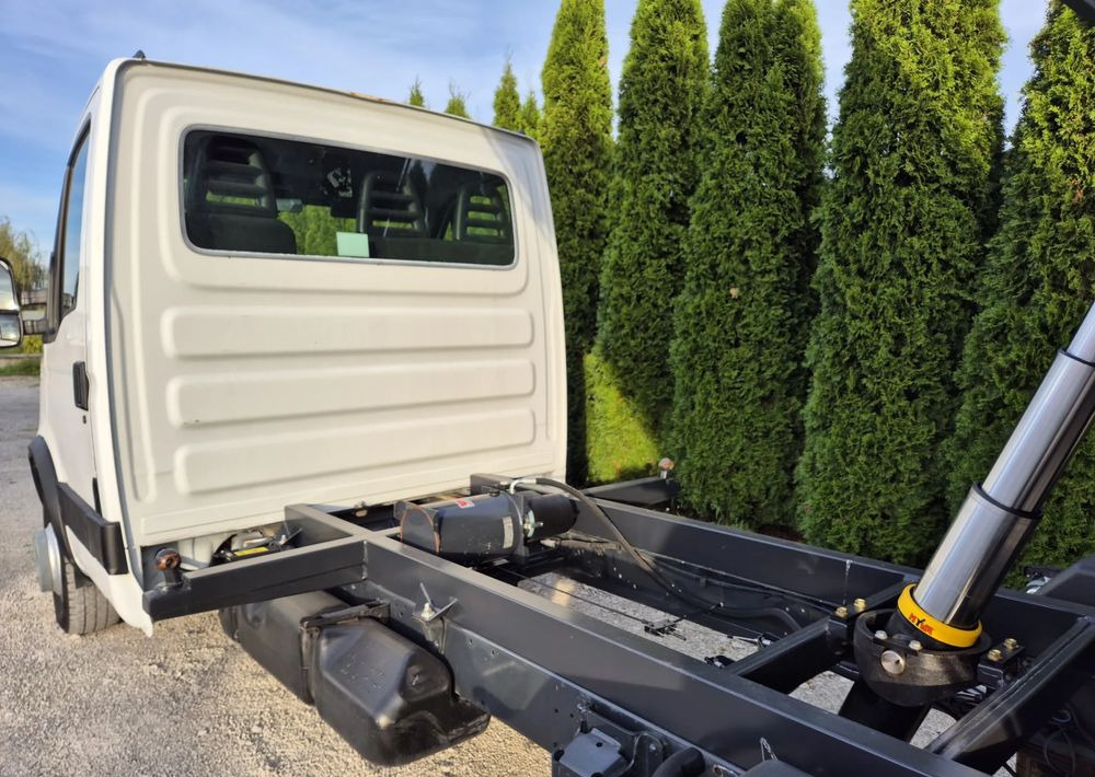 Iveco 65C18 3.0 180KM - Autoutilitară basculantă: Foto 4 Iveco 65C18 3.0 180KM - Autoutilitară basculantă: Foto 4
