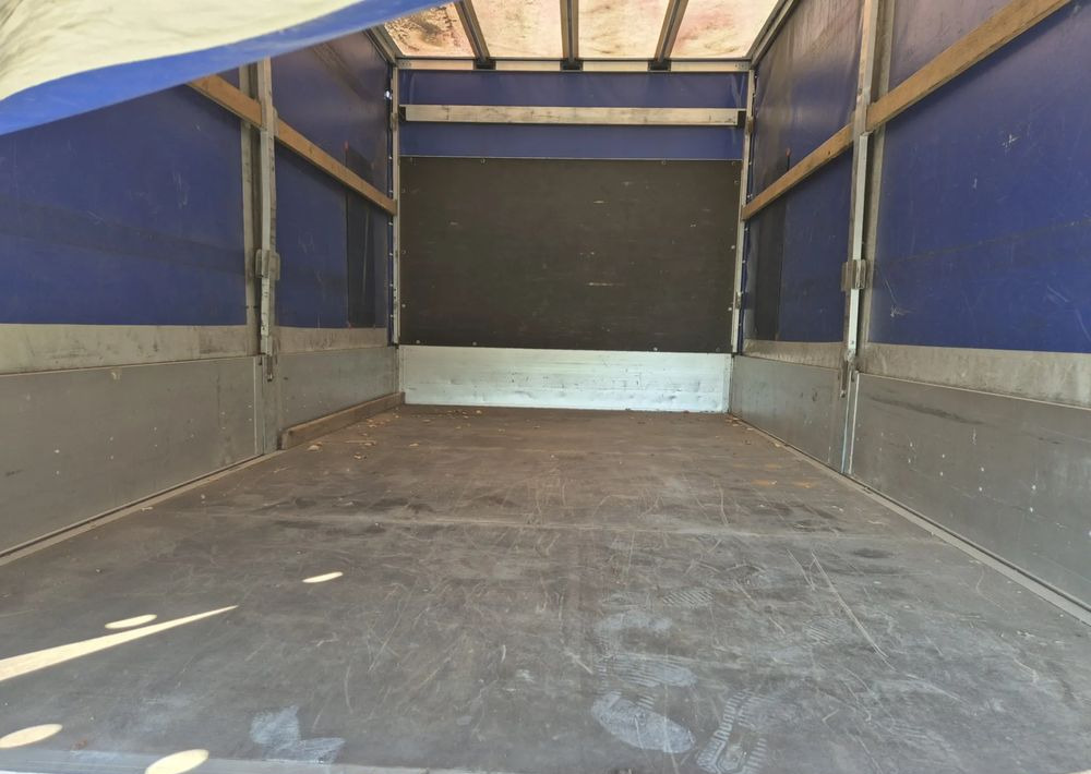 Iveco Iveco 35c14 2.3 140KM Plandeka - Autoutilitară cu platformă: Foto 4 Iveco Iveco 35c14 2.3 140KM Plandeka - Autoutilitară cu platformă: Foto 4