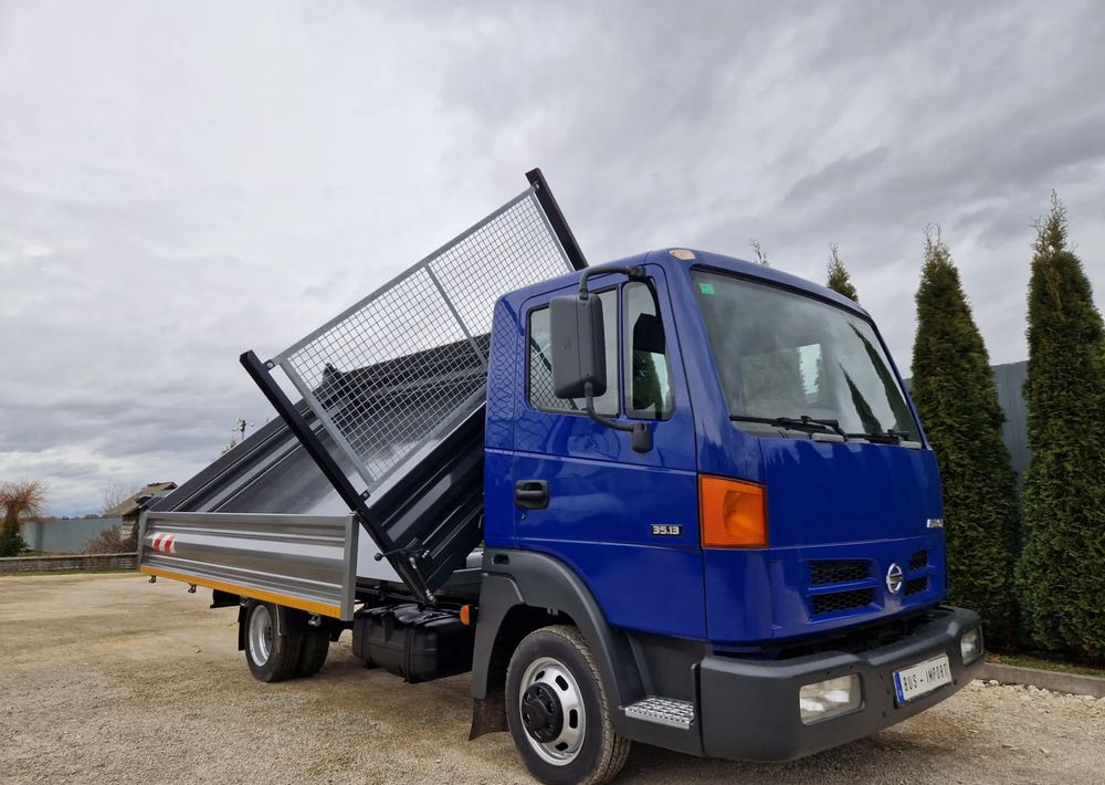 Nissan Atleon 3.0 - Autoutilitară basculantă: Foto 3 Nissan Atleon 3.0 - Autoutilitară basculantă: Foto 3