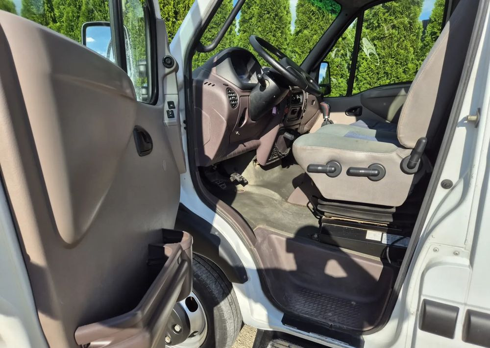 Renault Mascott Silnik Iveco 2.8 130KM - Autoutilitară basculantă: Foto 5 Renault Mascott Silnik Iveco 2.8 130KM - Autoutilitară basculantă: Foto 5