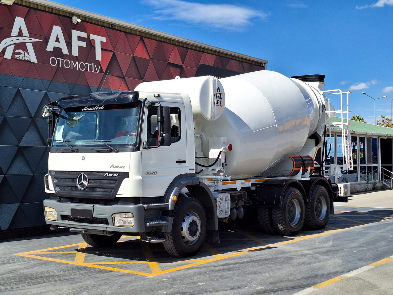 MERCEDES-BENZ AXOR 3028 - Autobetonieră: Foto 1 MERCEDES-BENZ AXOR 3028 - Autobetonieră: Foto 1